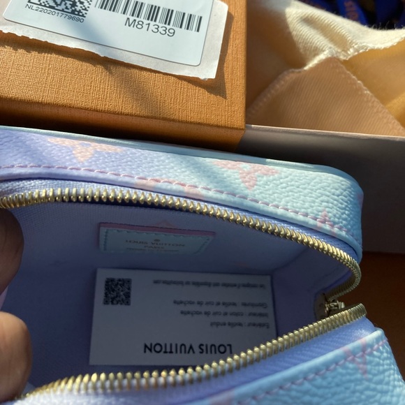 ‼️SOLD ‼️LV Wapity Case Sunrise Pastel - Picture 13 of 14